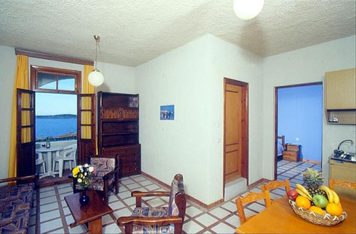 Giorgi's Blue Apts