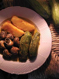 Schnecken mit Kartoffeln und Zucchini