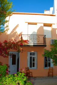 Kasteli Rooms & Apartments